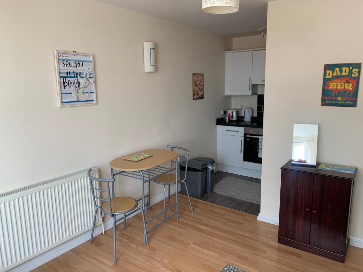 Amazing Sea Views ,Brilliant Location Apartment Weymouth Bagian luar foto